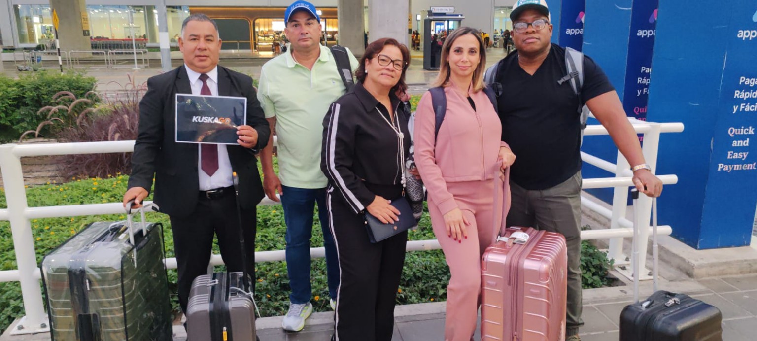 KUSKAGO passengers at Lima airport